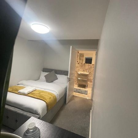 Beautiful En-Suite Bedroom イプスウィッチ エクステリア 写真