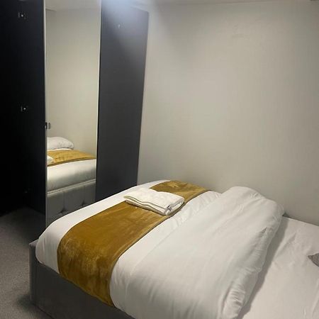 Beautiful En-Suite Bedroom イプスウィッチ エクステリア 写真