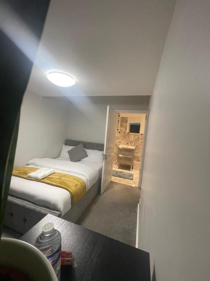Beautiful En-Suite Bedroom イプスウィッチ エクステリア 写真