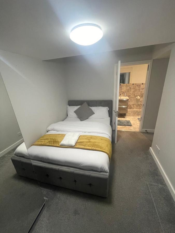 Beautiful En-Suite Bedroom イプスウィッチ エクステリア 写真