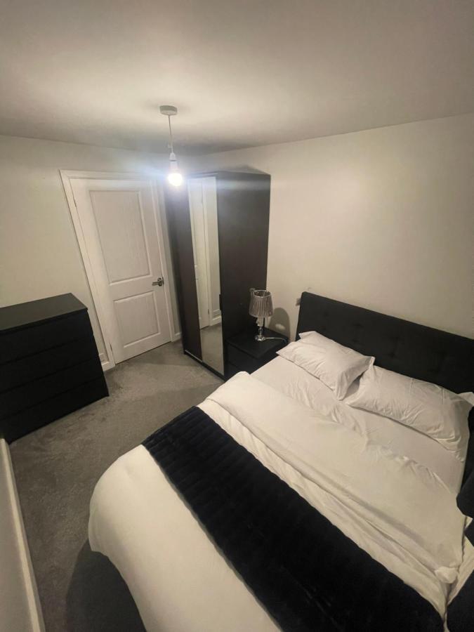 Beautiful En-Suite Bedroom イプスウィッチ エクステリア 写真