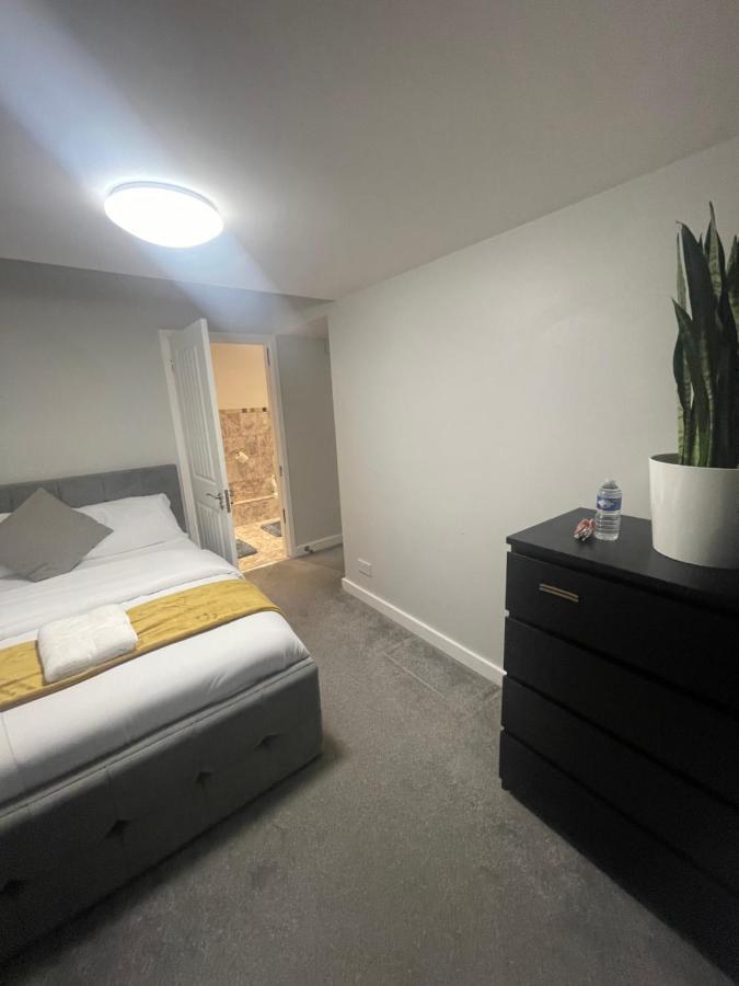 Beautiful En-Suite Bedroom イプスウィッチ エクステリア 写真